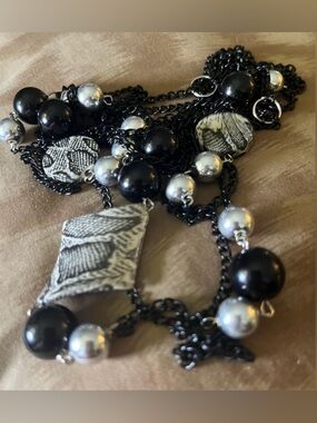 Black, White, and Silver 4 Tier Beaded Statement Necklace. EUC.